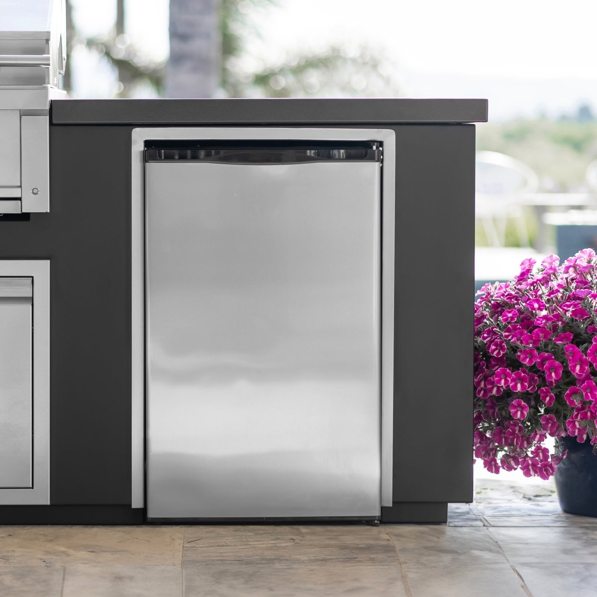 Videl 4.5 CU. FT. Compact Refrigerator - Eternal Flame Outdoors